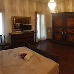 Princess Canal View דירה
