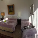 Princess Canal View דירה