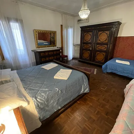 Princess Canal View Apartment *