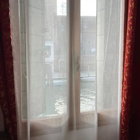 Princess Canal View *