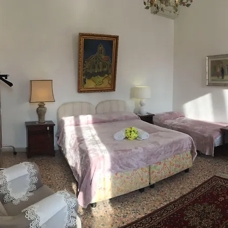 Princess Canal View Апартаменты Венеция
