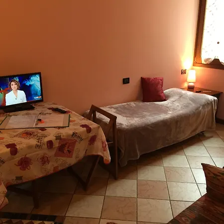 Апартаменты Princess Canal View *