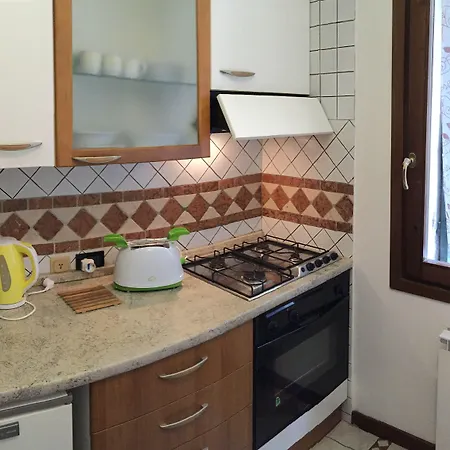 Princess Canal View Апартаменты Венеция