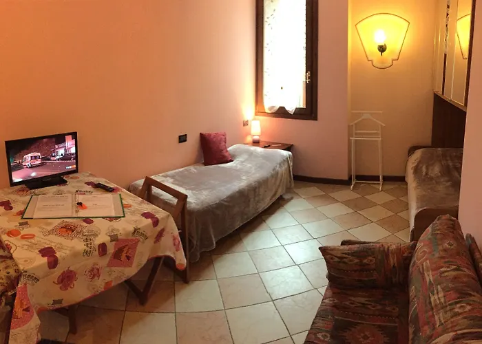 Princess Canal View Daire