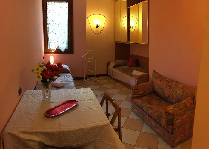 Princess Canal View Daire Venedik