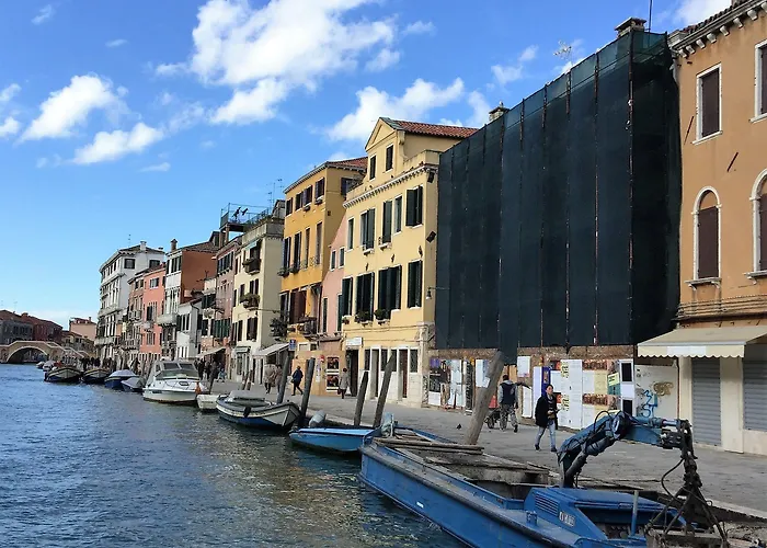 Princess Canal View Daire