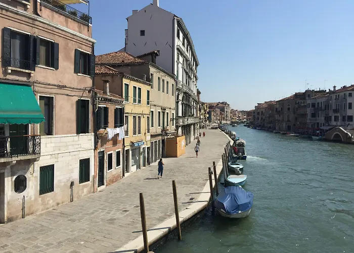 Daire Princess Canal View