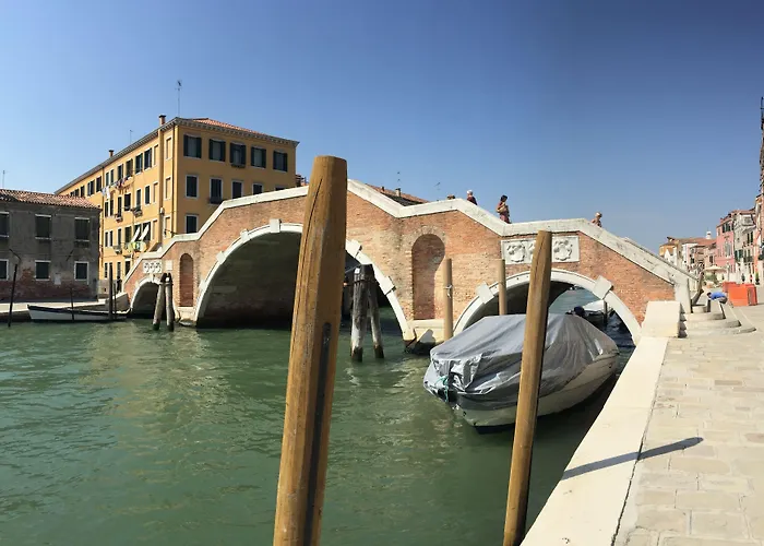 Princess Canal View Daire