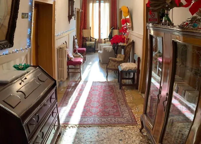 Princess Canal View *